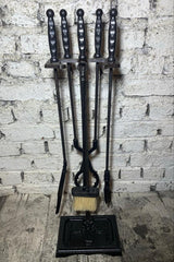 Model Parmak İzli Başlıklı Fransız Şömine Maşa Takımı