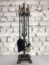 Kum Saati Başlıklı Bronz Şömine Maşa Takımı