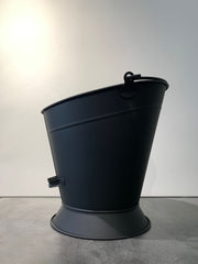 Yuvarlak Siyah Metal Odun Kovası