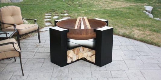 Bahçenize Dış Mekan Şömine Kurarak Konforlu Alanlar Yaratın