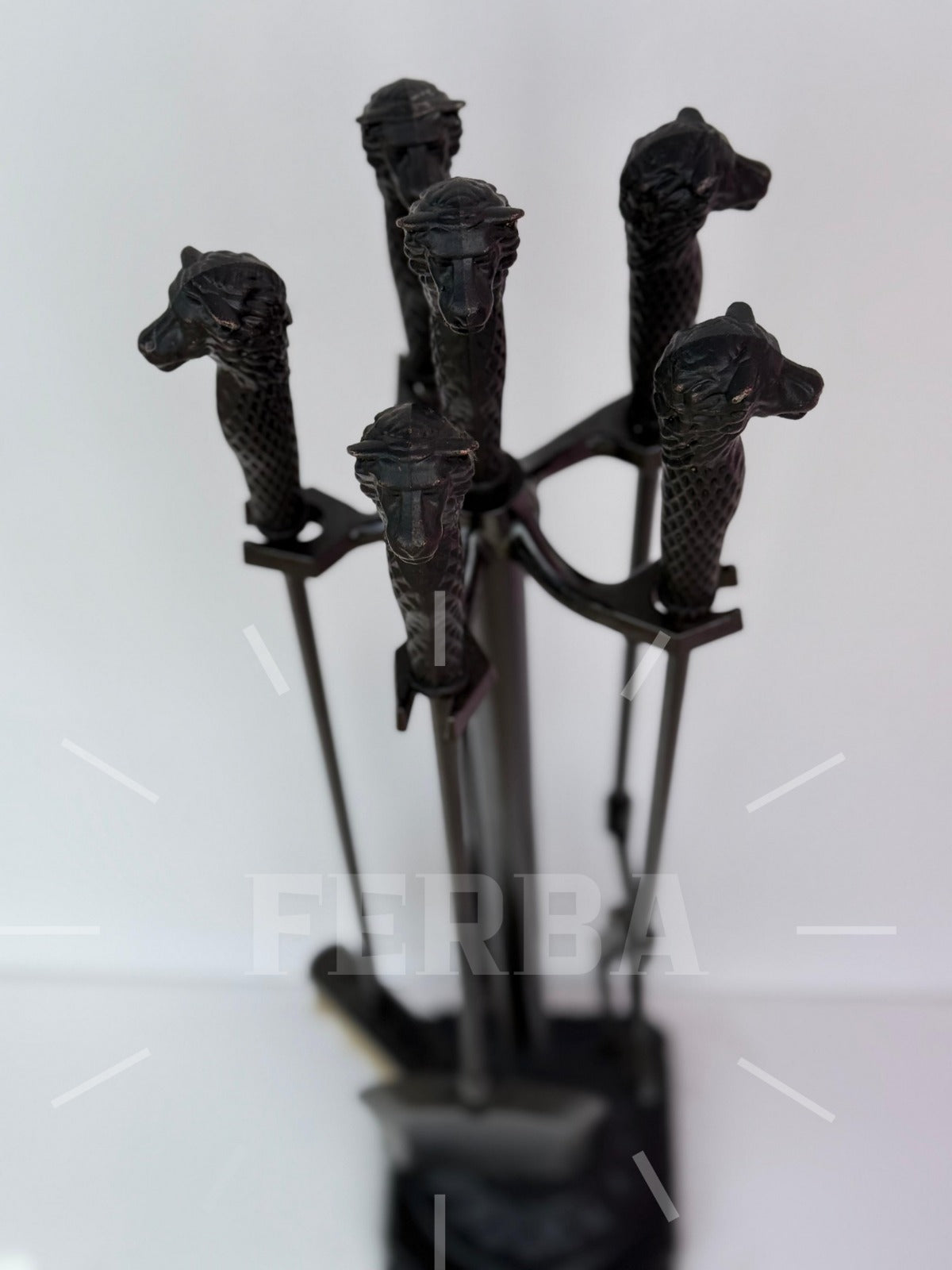 Aslan Figürlü Siyah Şömine Maşa Takımı