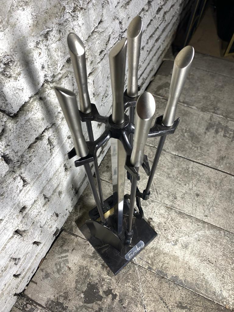 Emotion Gri Mermer Tabanlı Inox Şömine Maşa Takımı