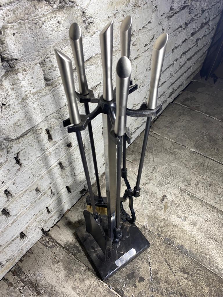 Emotion Gri Mermer Tabanlı Inox Şömine Maşa Takımı