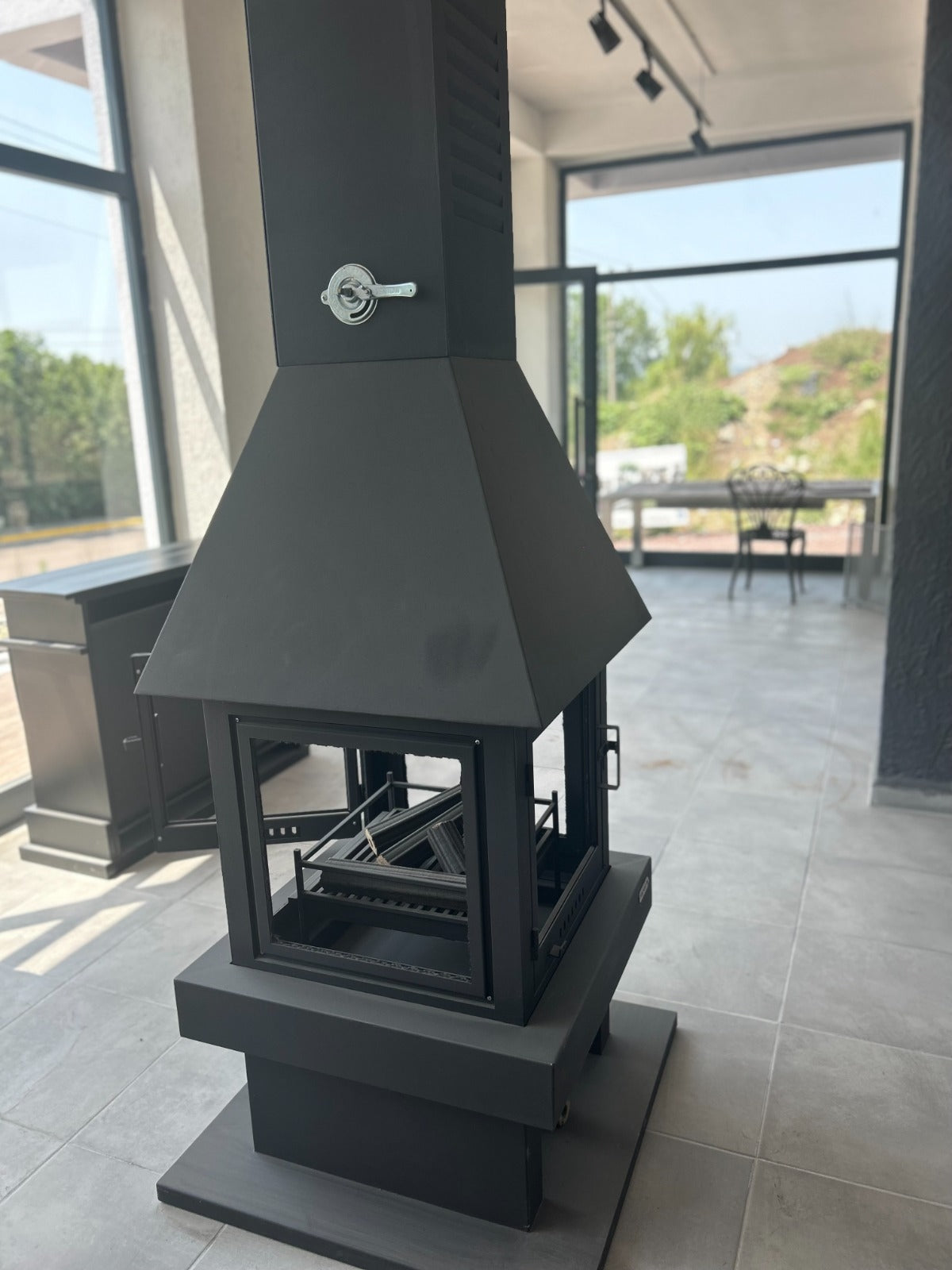 FERBA 80x80 Odun Hazneli Metal Orta Şömine