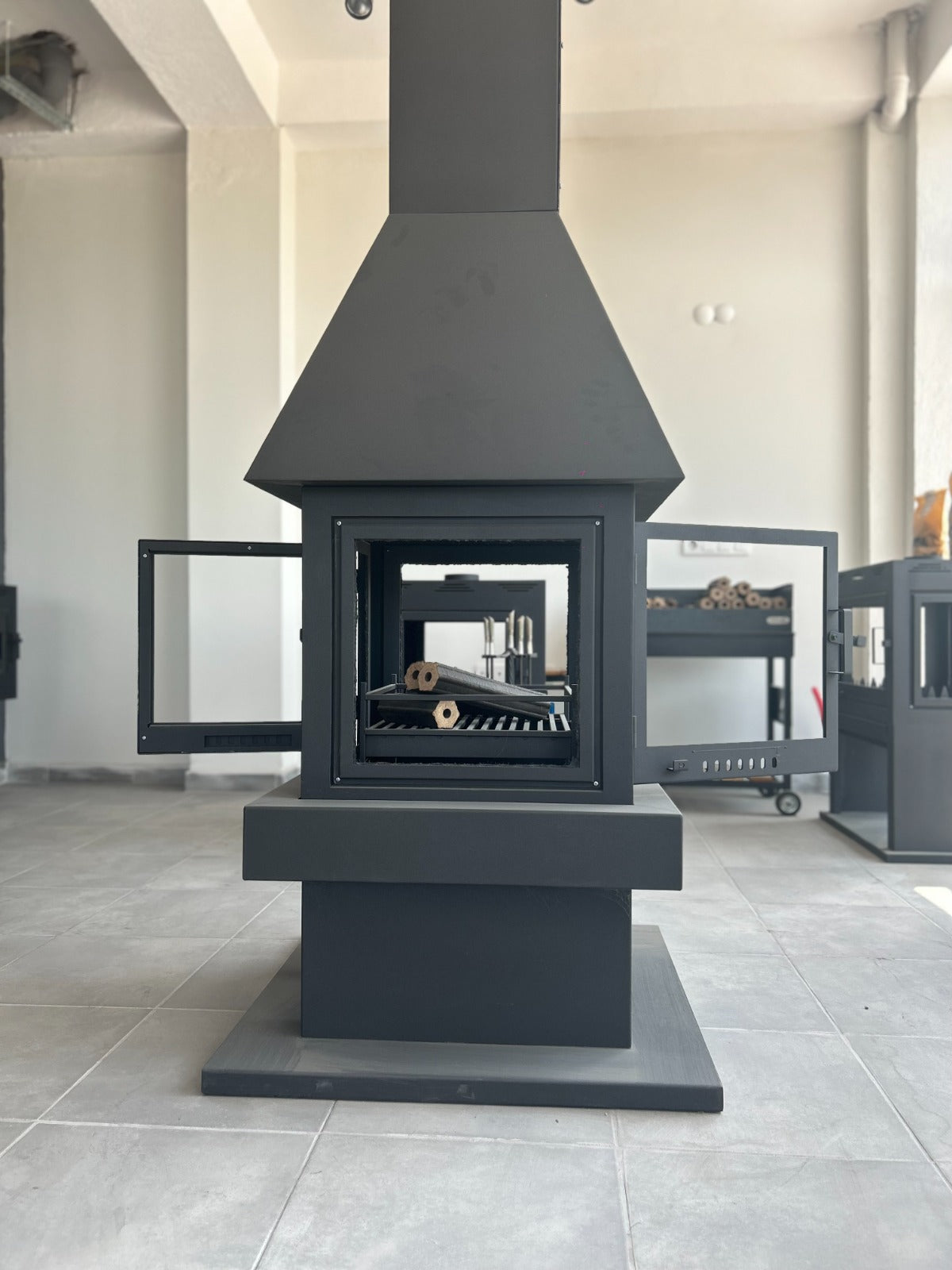 FERBA 80x80 Odun Hazneli Metal Orta Şömine