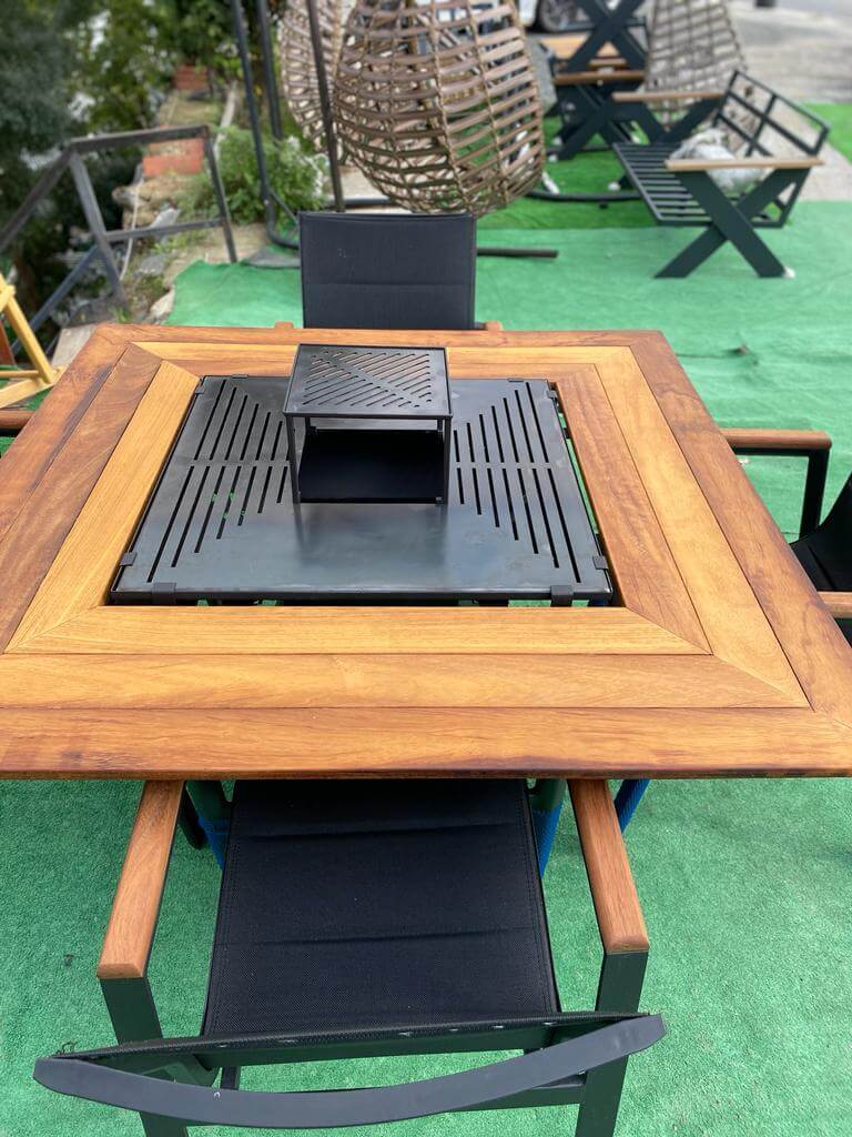 FERBA Initium Model Iroko Ahşap Bahçe Mangal Masa