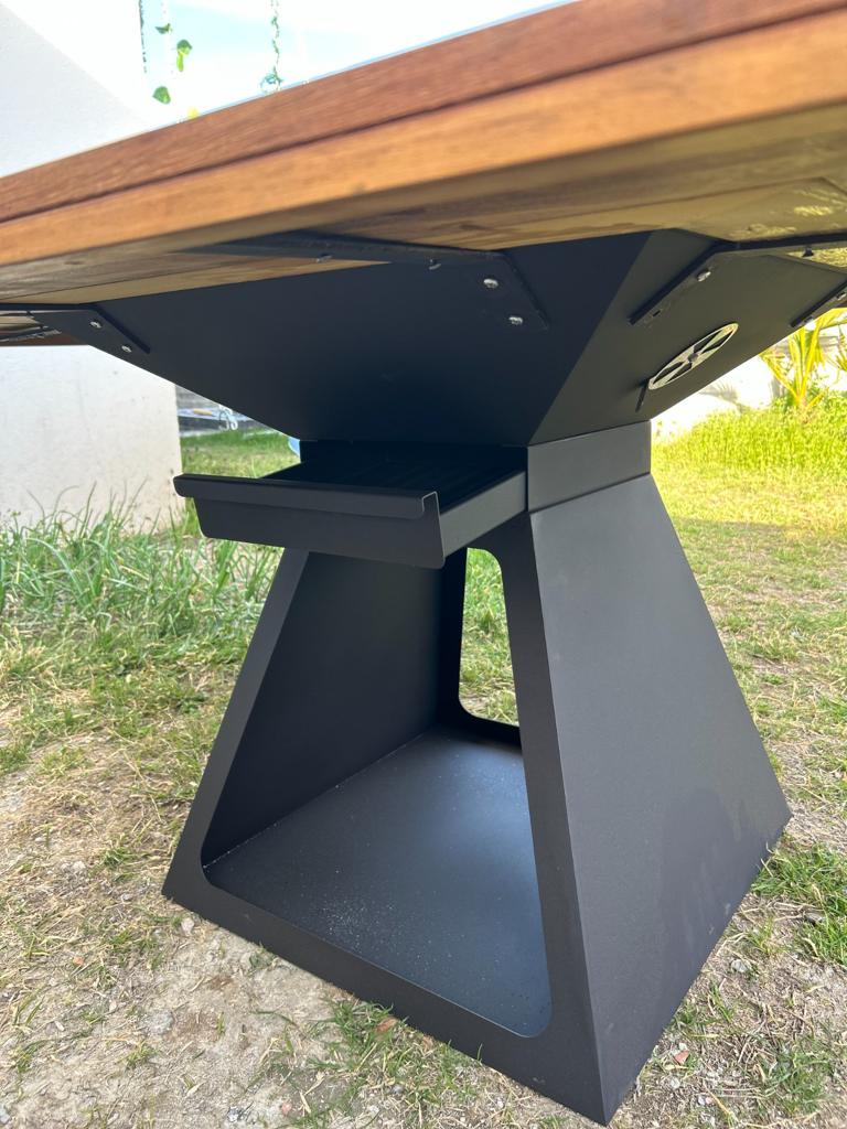 FERBA Initium Model Iroko Ahşap Bahçe Mangal Masa