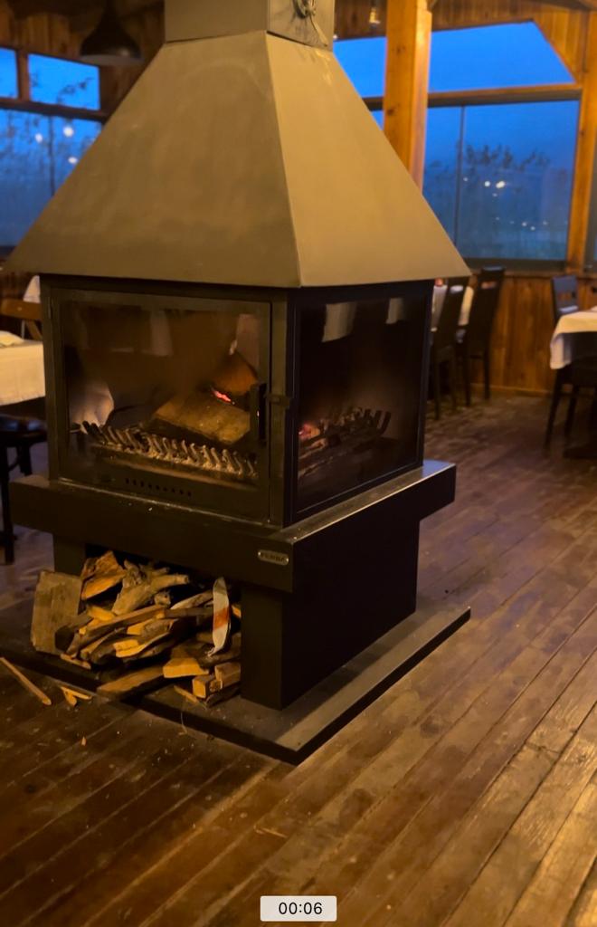 FERBA Metal Orta Şömine Odun Hazneli