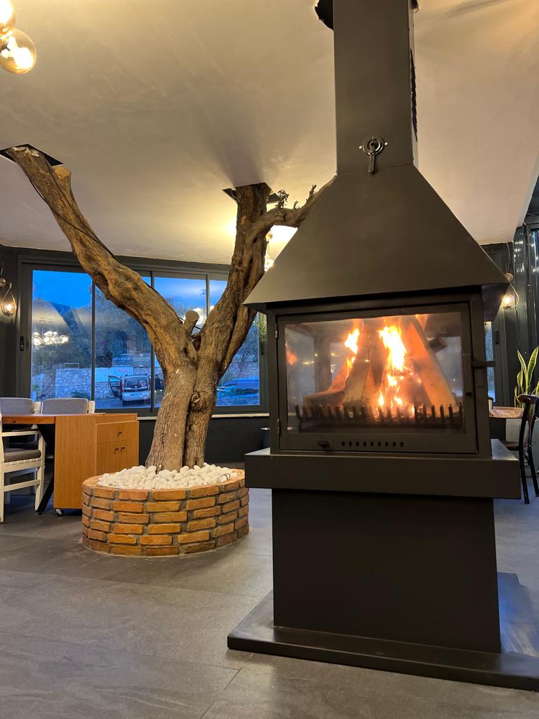 FERBA Metal Orta Şömine Odun Hazneli