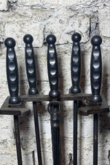 Model Parmak İzli Başlıklı Fransız Şömine Maşa Takımı