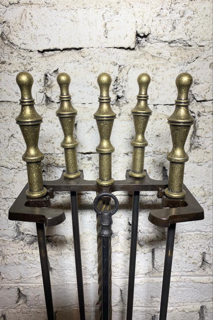 Model Antik Sarı Marpuç Fransız Başlıklı Şömine Maşa Takımı