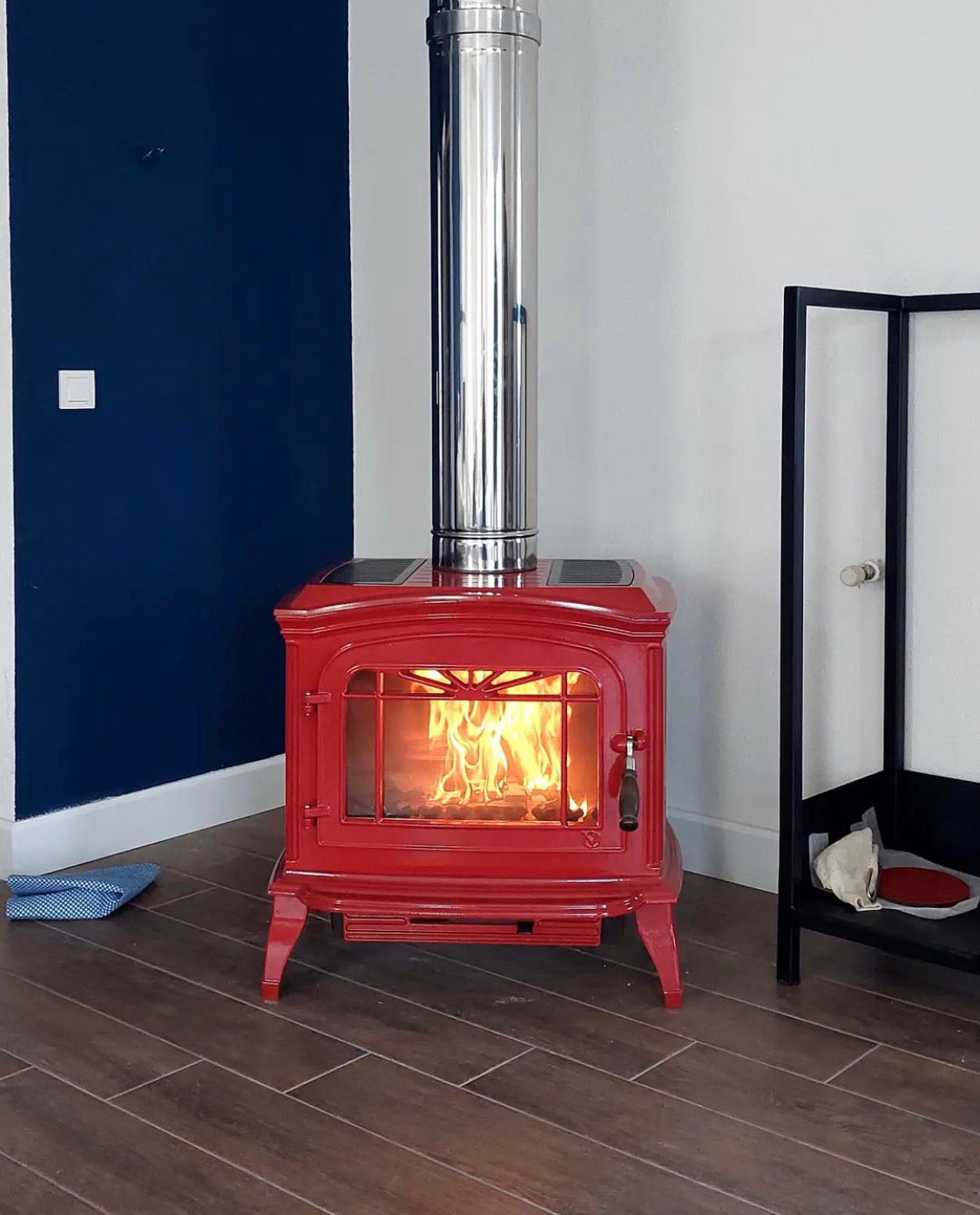 INVICTA Bradford Kırmızı Döküm Odun Sobası