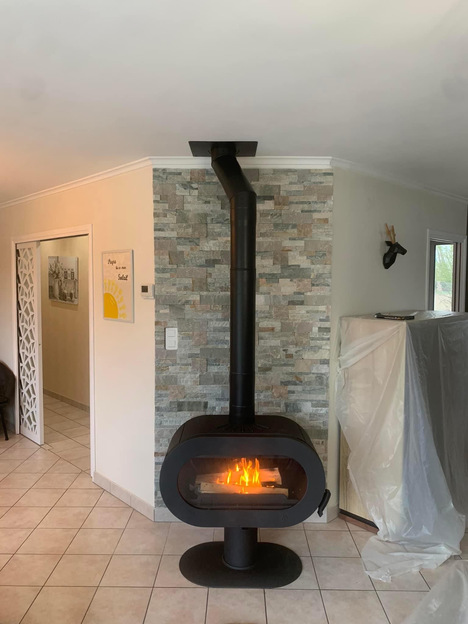 INVICTA Fifty On Pedestal Döküm Odun Sobası