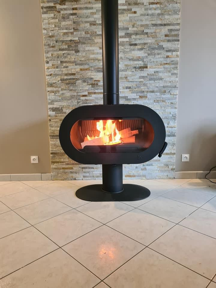 INVICTA Fifty On Pedestal Döküm Odun Sobası