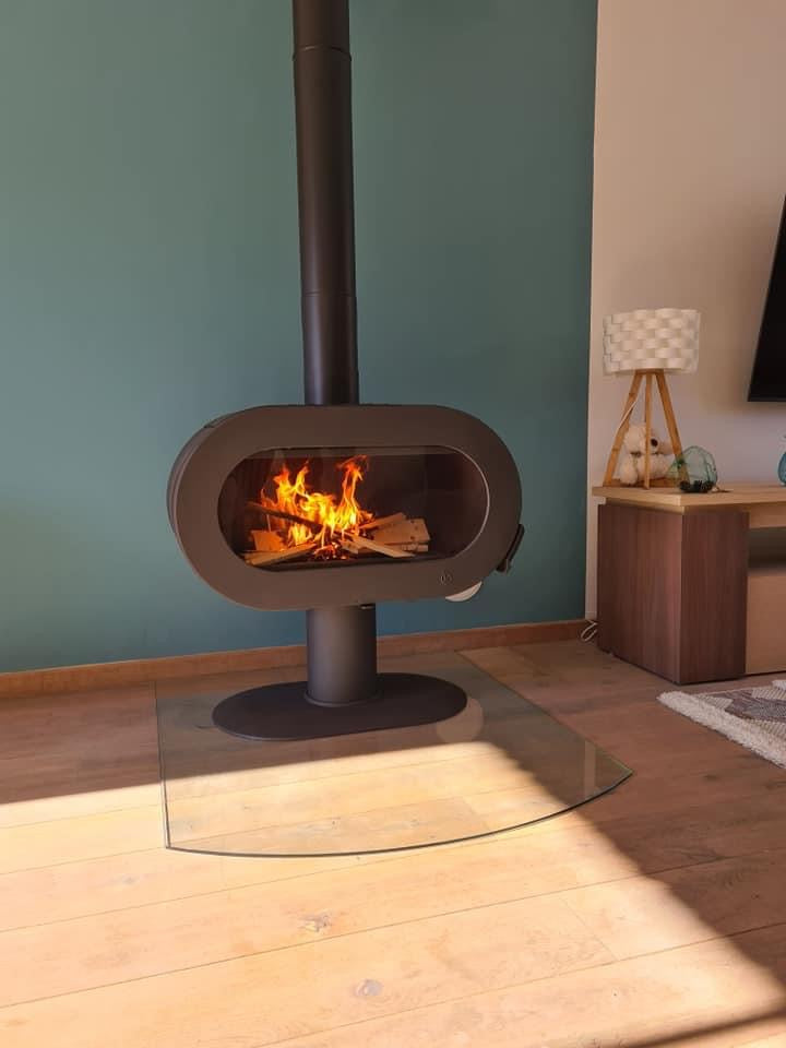 INVICTA Fifty On Pedestal Döküm Odun Sobası