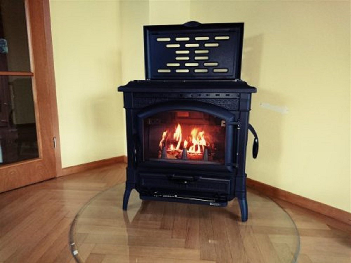 La Nordica Isotta Con Cerchi Evo Ocaklı Odun Sobası