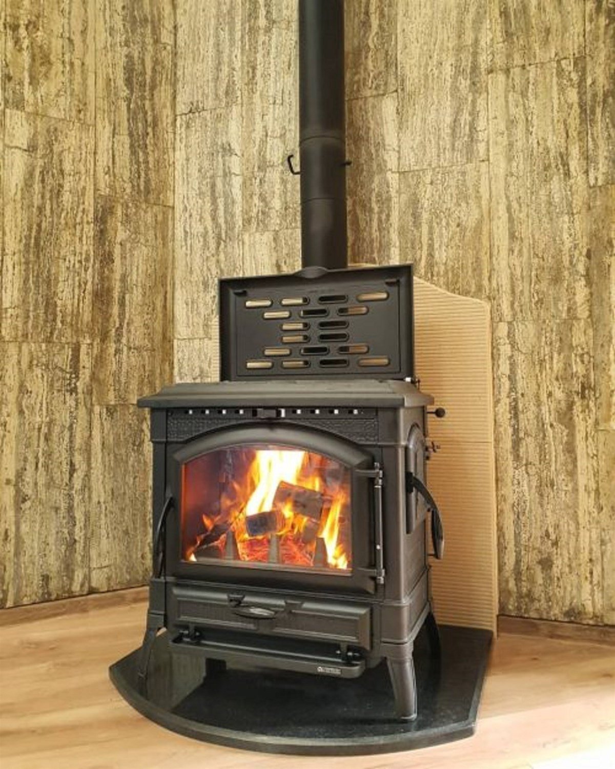 La Nordica Isotta Con Cerchi Evo Ocaklı Odun Sobası