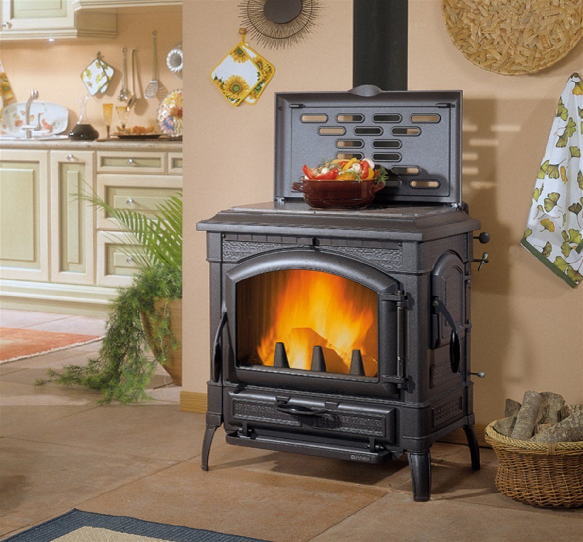 La Nordica Isotta Con Cerchi Evo Ocaklı Odun Sobası