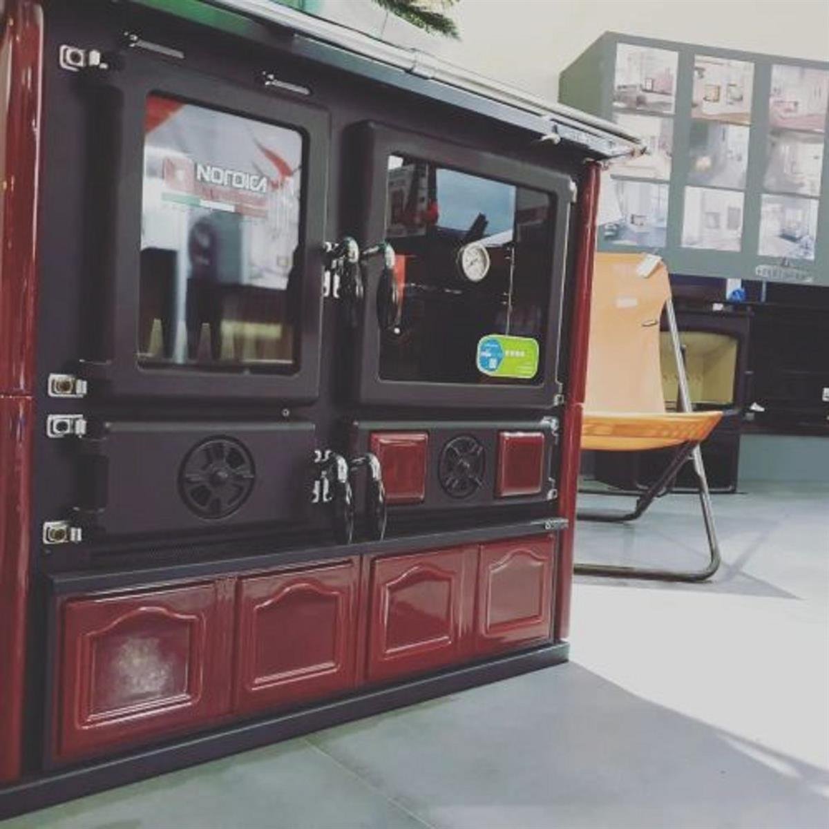 La Nordica Rosa 5.0 Maiolica Kırmızı Kuzine Soba