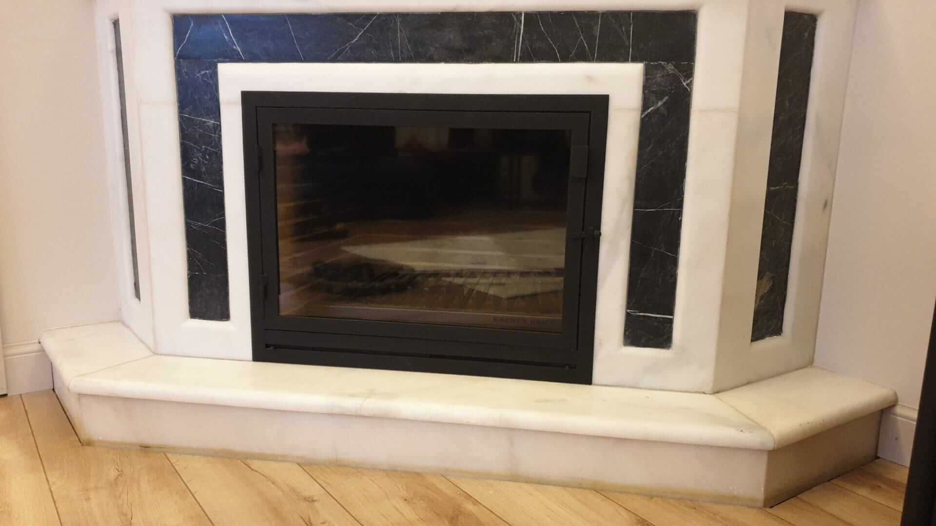 Metal Çerçeveli Şömine Cam Kapağı 2 - (Ölçüye Özel Üretim)