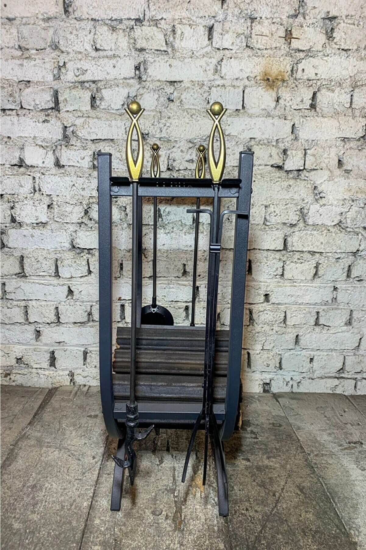 Metal Oval Şömine Odunluğu ve Kum Saati Başlıklı Maşa Takımı