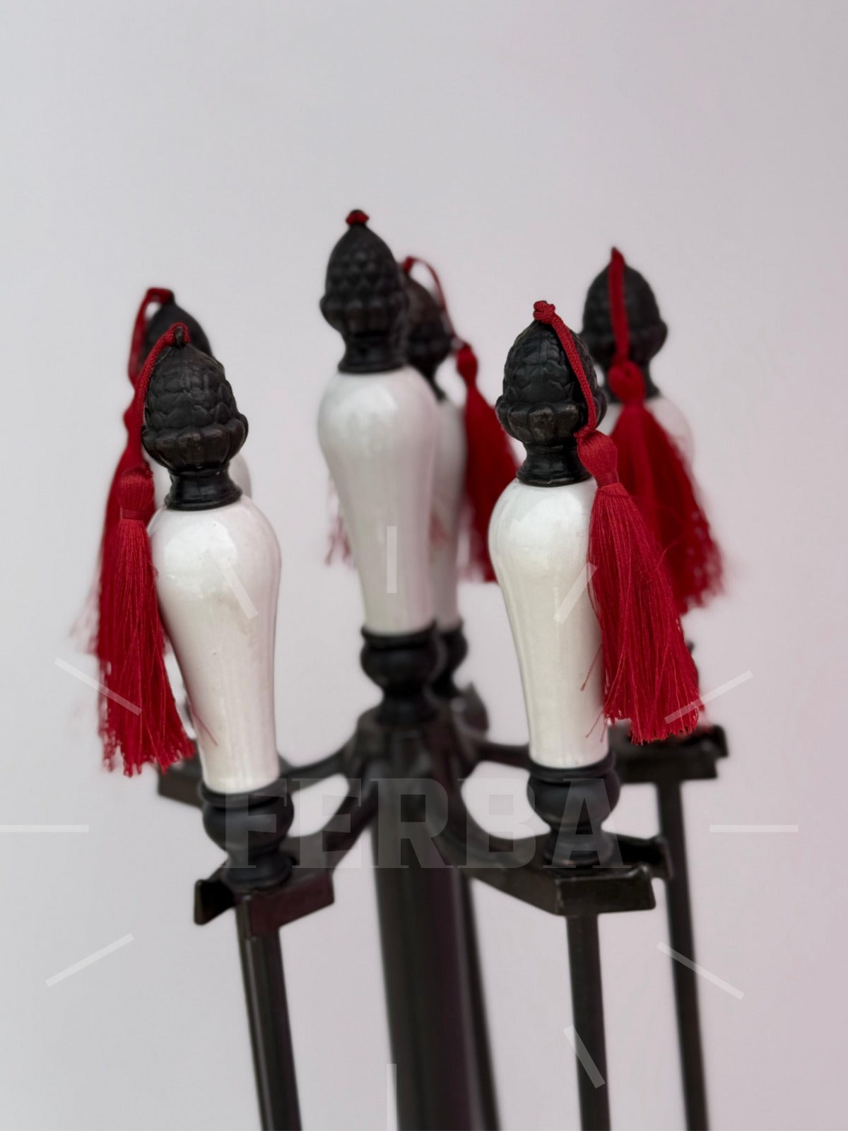 Porselen Başlıklı Mermer Tabanlı Şömine Maşa Takımı