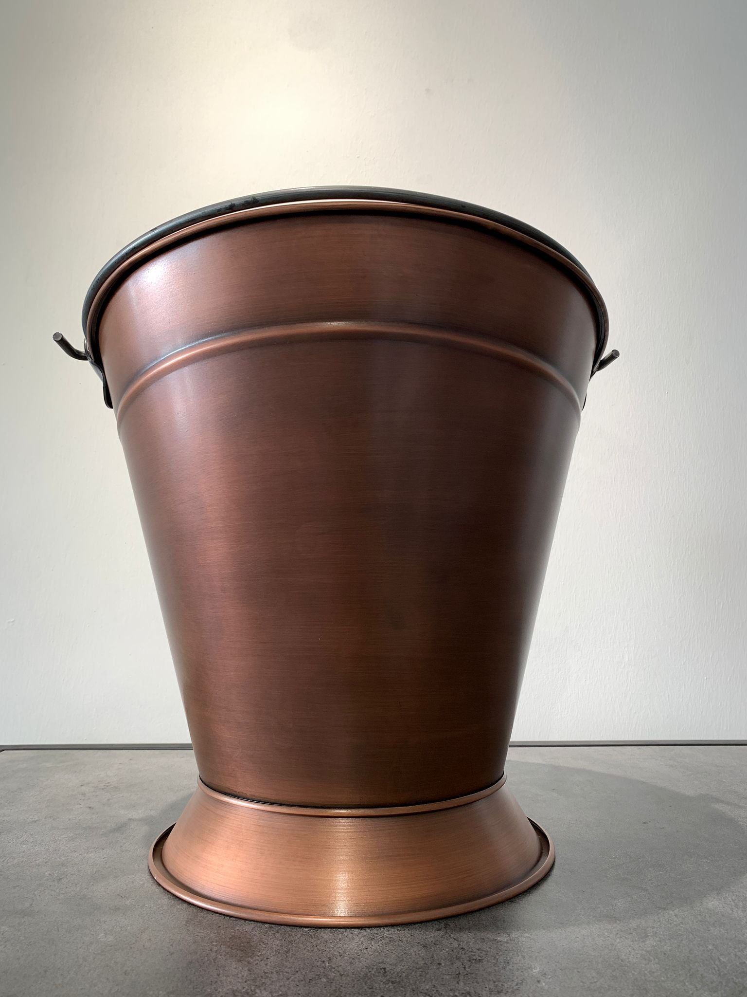 Yuvarlak Antik Bakır Odun Kovası