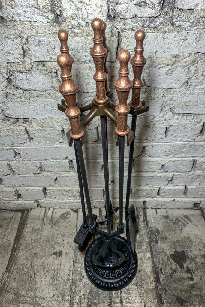 Yuvarlak Tabanlı Antik Bakır Marpuç Başlı Maşa Takımı