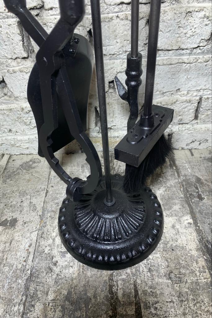 Yuvarlak Tabanlı Antik Bakır Marpuç Başlı Maşa Takımı